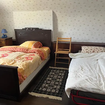 Petit Manoir Av Court De Tennis * 奥尔恩河畔阿迈埃