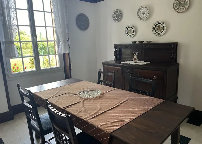 Casa de Férias Petit Manoir Av Court De Tennis